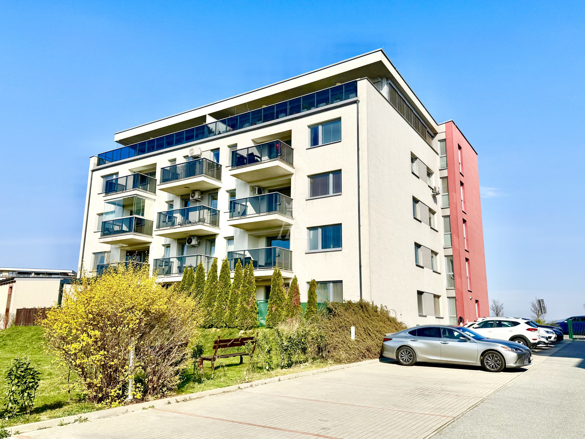 2 IZBOVÝ BYT V NOVOSTAVBE, JELŠOVÁ ULICA, KOŠICE VYŠNÉ OPÁTSKE