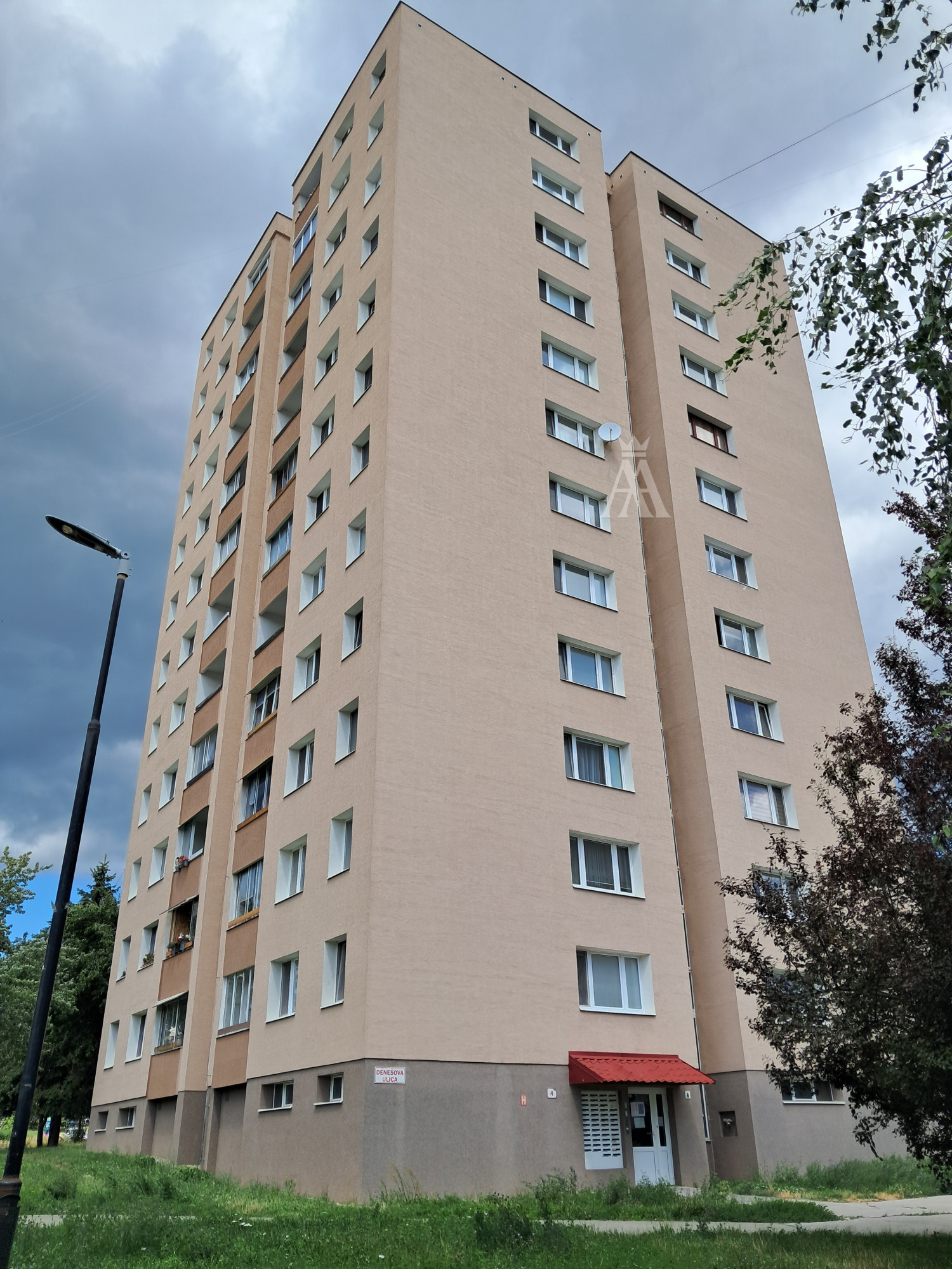 výborná poloha, kompletná občianska vybavenosť