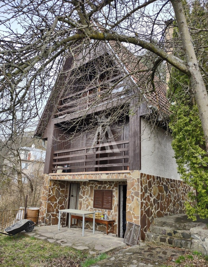 relaxačná zóna,  krásne výhľady, prístup osobným autom