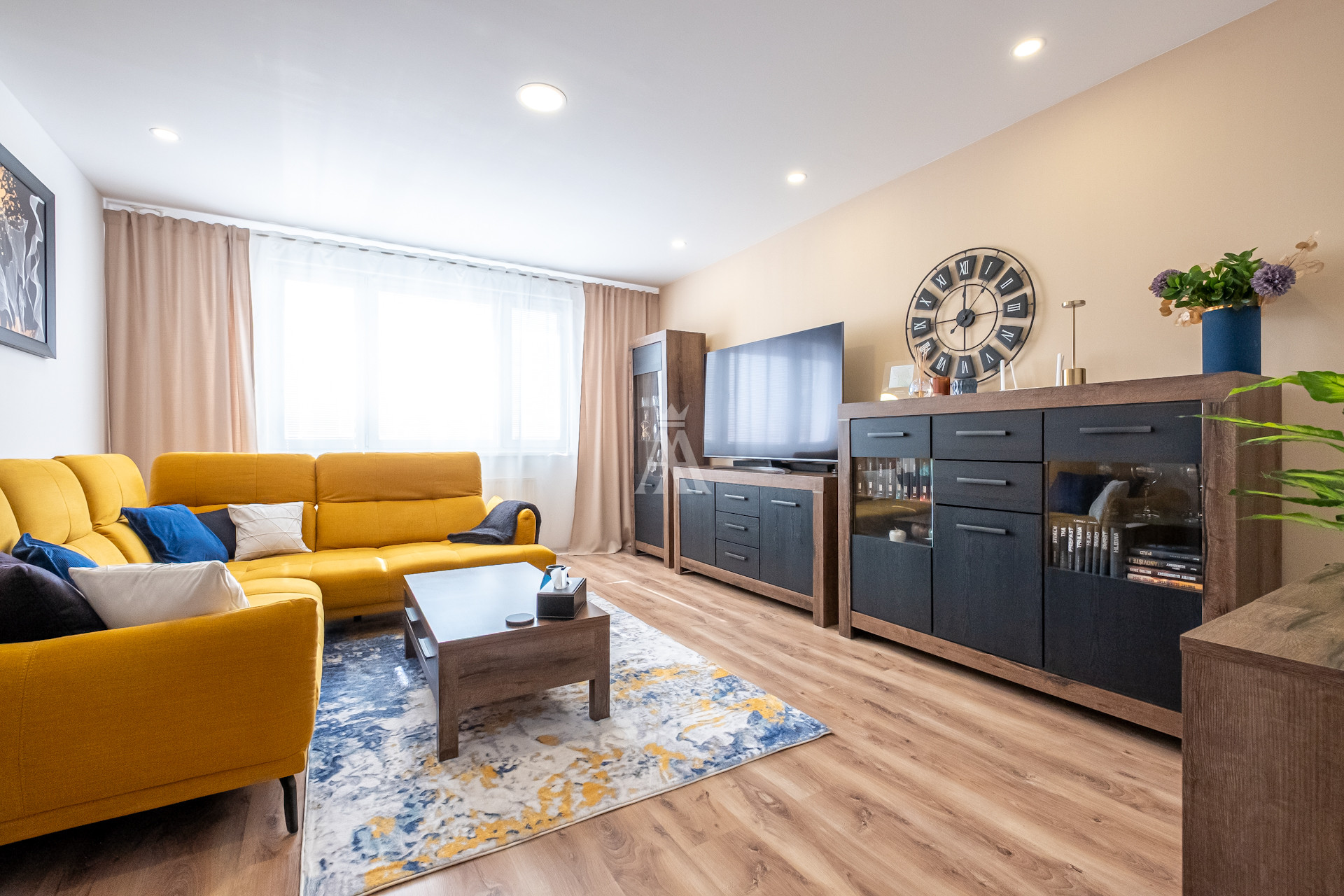 REZERVOVANÝ - 3 IZBOVÝ REKONŠTRUOVANÝ BYT, UL. KARPATSKÁ, PREŠOV SEKČOV