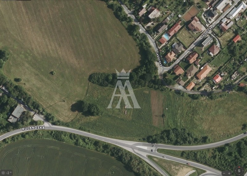 Ponúkame na predaj investičný pozemok