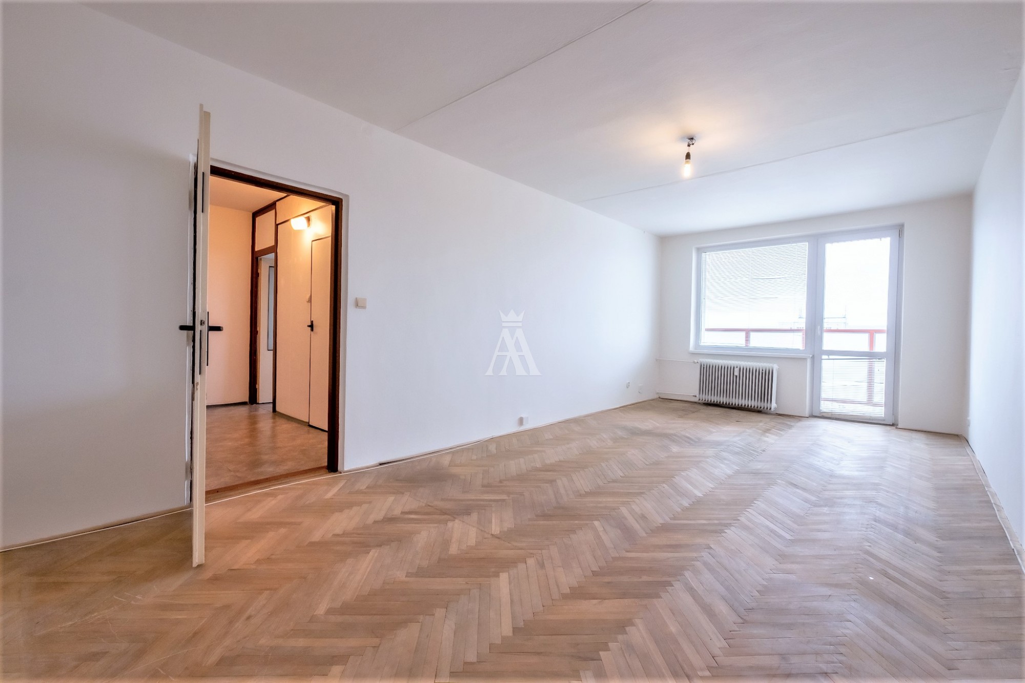 Veľký byt o výmere 48,55m2, má dve loggie