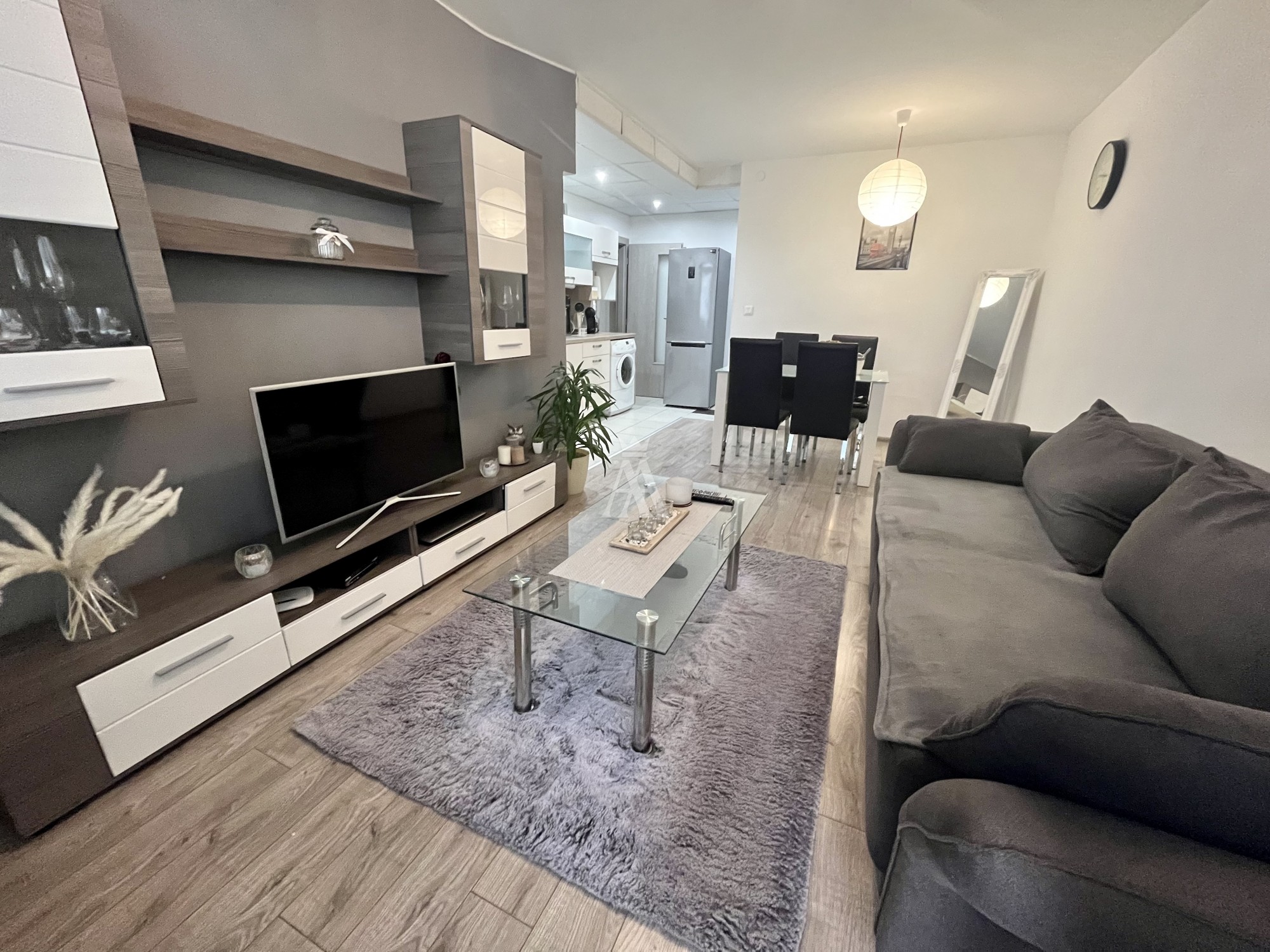 Kompletná rekonštrukcia, 42 m2, 6 m lodžia.