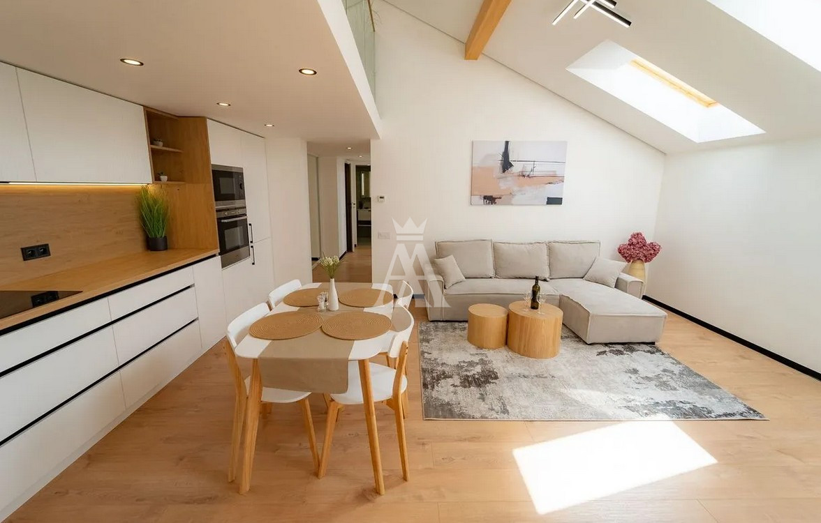 3 izbový zariadený podkrovný mezonet, 86 m2