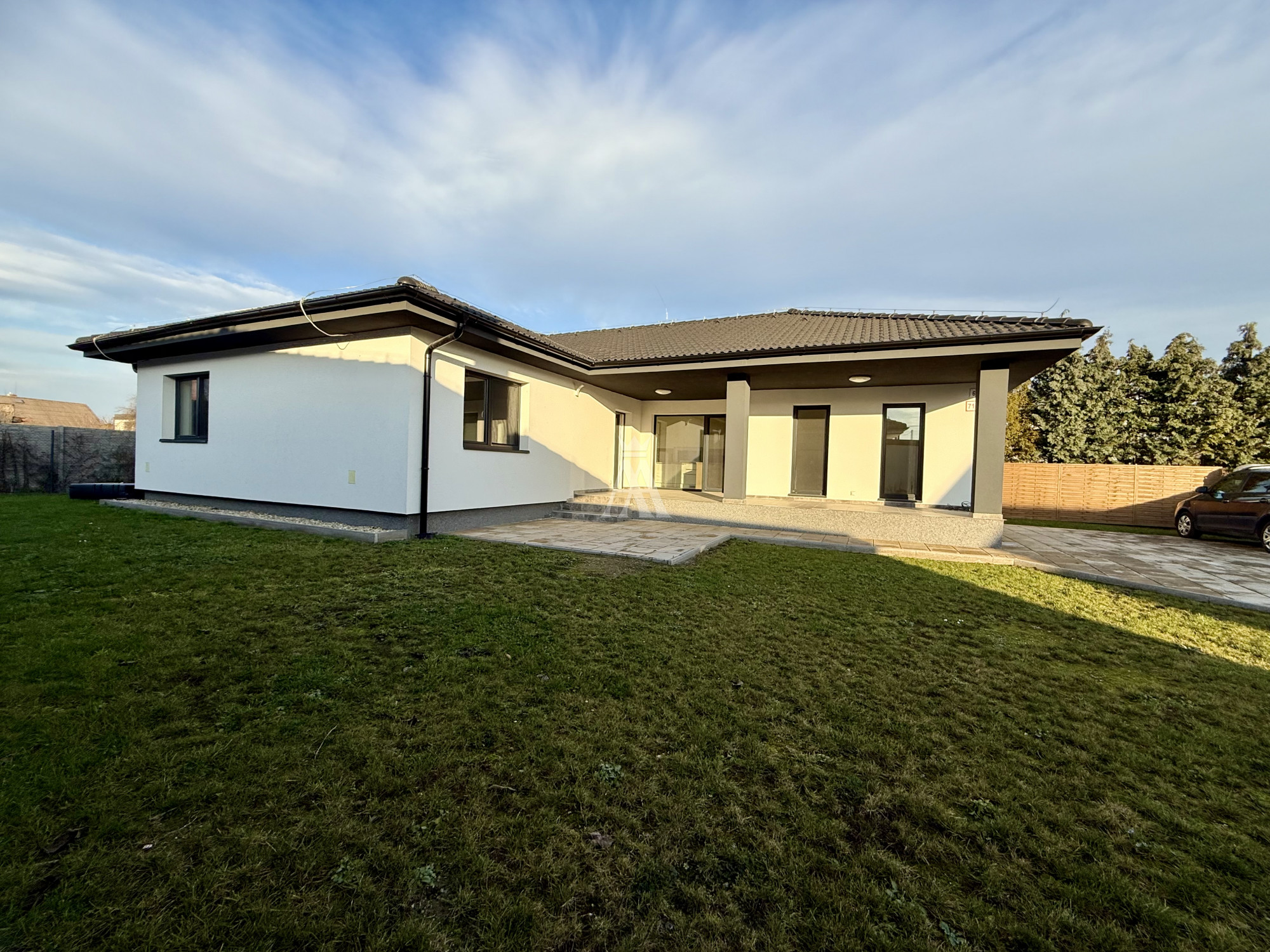 NOVOSTAVBA BUNGALOV