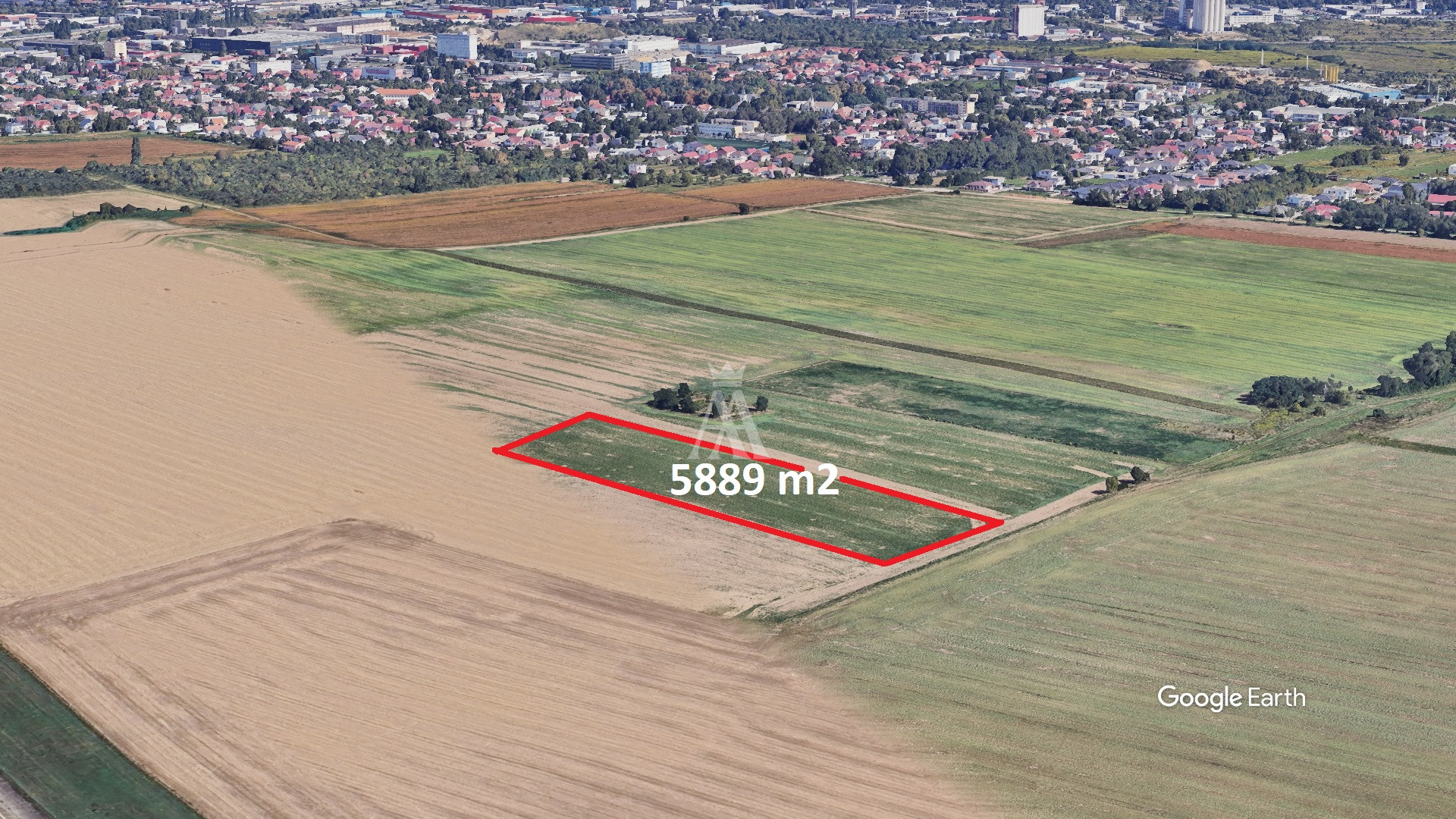 POZEMOK MEDZI LETISKOM A MESTSKOU ČASŤOU BARCA